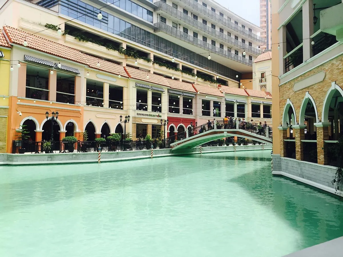 Venice, Mckinley Hill Bgc Manila Filipinas